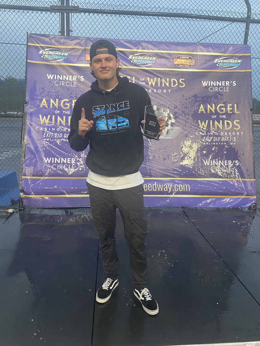 David2Carter's tweet image. Won my first award today🥹 Driftcon Best BMW