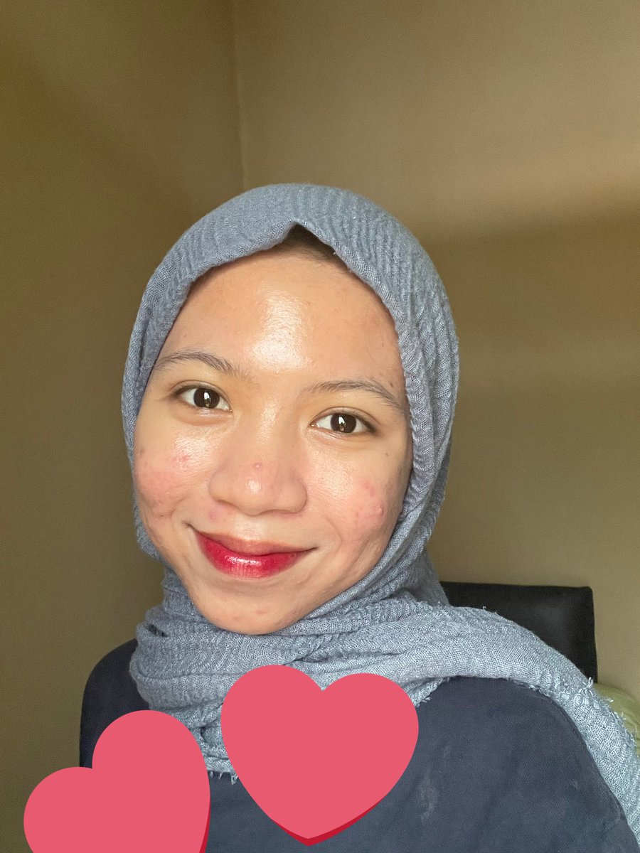 azeclair's tweet photo. Finally found a mineral sunscreen made for sensitive acne skin🥹🫠🥰🫶

✨Jumiso Super Soothing Cica &amp; Aloe✨

🤍matte-yet-still-hydrating finish
🤍blendable
🤍non-sticky
🤍very minimal whitecast
🤍🤍🤍soothing redness &amp; inflamed acne

#racuninskincare
#trymereviewme https://t.co/ourbZDUPLy