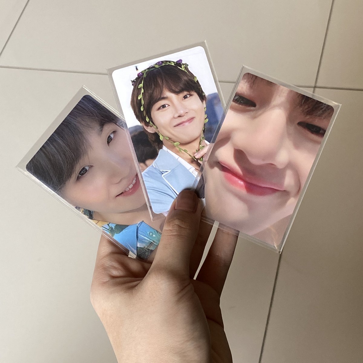 bangtanroulette's tweet photo. ꒰ #yeonimails ꒱
officially a tete bread, mama mary and baby powder haver 🥹 tysm @kristinekim_16 for these cuties and the freebies <3 https://t.co/G31ibonX0u