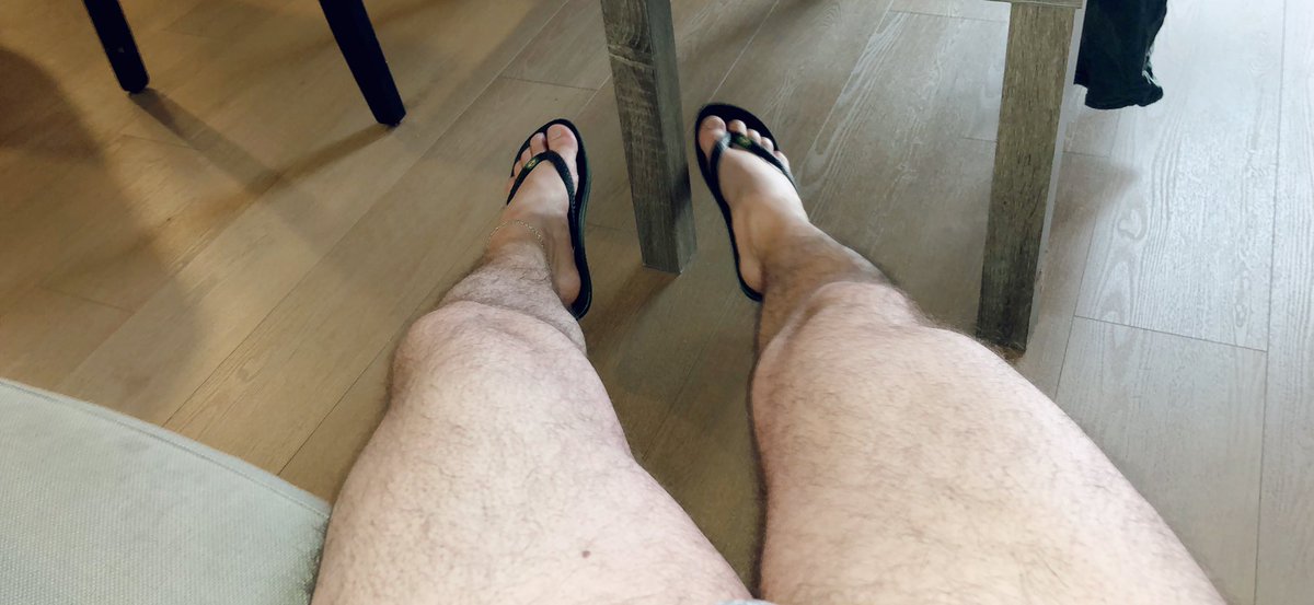domcdmx's tweet photo. which slave is ready to relax them? Remember that you were born to serve me and please me. @RT2AUL @rtfindom @rt4dom @cashslave888 @cashupin010 @FOOTMASTERSRT @4AXLservice https://t.co/jKPLgJQQNF