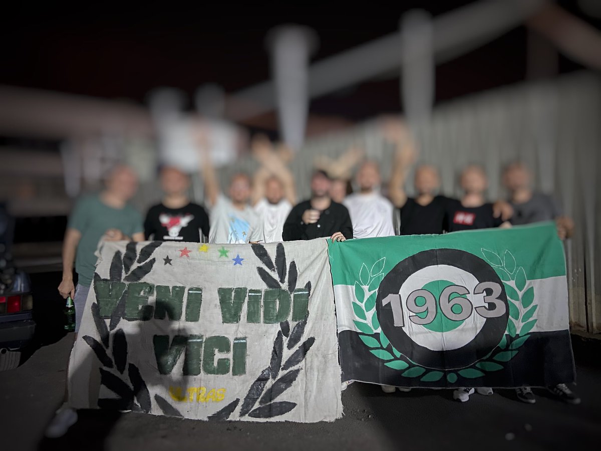 curva_pub's tweet photo. Kardeşimiz Teşko’yu askere uğurladık, 6 ay sonra görüşmek üzere… https://t.co/zJViUyxUHE