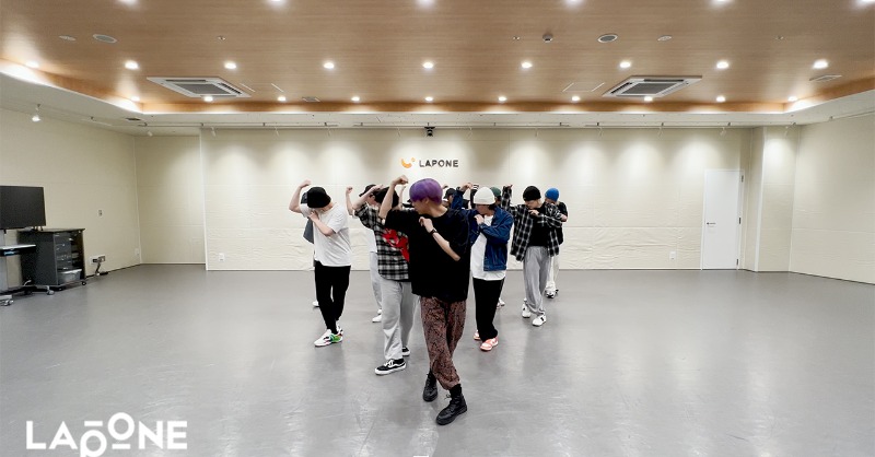 official_jo1's tweet photo. '無限大(INFINITY)' PRACTICE VIDEO 
- for MTV LIVE MATCH 2022.06.05 
(https://t.co/VgXDHB1H0t)

#JO1 #無限大 #MTVLIVEMATCH