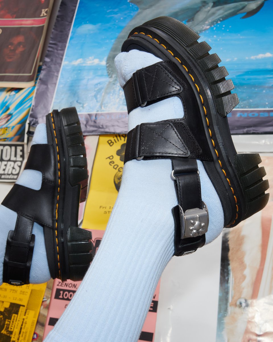 drmartens's tweet photo. DM'S x HEAVEN BY MARC JACOBS | Since its launch in 2020, Heaven by @marcjacobs has embodied nostalgia for the youthful rebellion of the 90s an energetic manifestation of a binary defying, forward-facing generation. Our latest collaboration lands 06.06 8AM: https://t.co/DQlb1MWxKL https://t.co/R46GfXuNvf