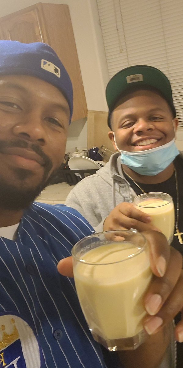 Fantasticslack's tweet photo. I think about my brother all the time. But it's late nights like this where I can't escape it, that it hurts the worst...😔 #LiLBro #LilSlack #Justice4Daniel✊🏾 #LongLiveMasterDaniel🥋🕊 https://t.co/Nawv3zM6dA
