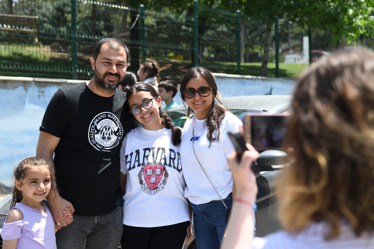 LGS Kapsamındaki Merkezî Sınav Tamamlandı

🏫Sınav, 82 bin 551 salonda iki oturum hâlinde yapıldı.

📢Sınav sonuçları, 30 Haziran 2022 tarihinde açıklanacak. #LGS2022 

👉meb.ai/tc9iSZ