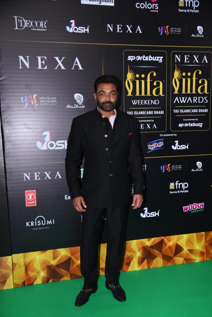 BollySpy's tweet photo. #BobbyDeol aka Baba Nirala of Aashram makes a dashing entry at IIFA Rocks
@thedeol #Iffa2022 #iffarocks https://t.co/Fkz0akd1SN