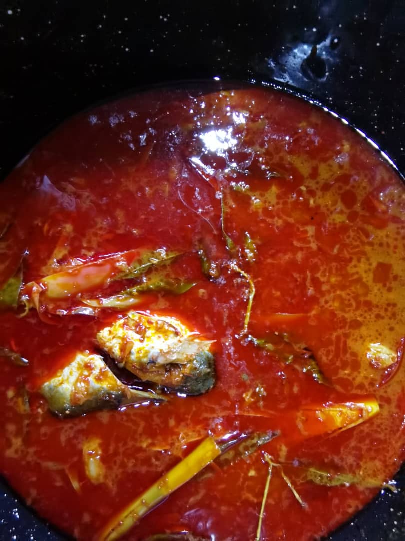 lelasari73's tweet photo. My dinner today...🍗🐟🥙🍆🌶️🍚🍽️
#AsamPedasPatin #StirfryBrinjal #GingerChicken #Dinner #HomeCook #Food #Foodie https://t.co/QArQ8drsN4