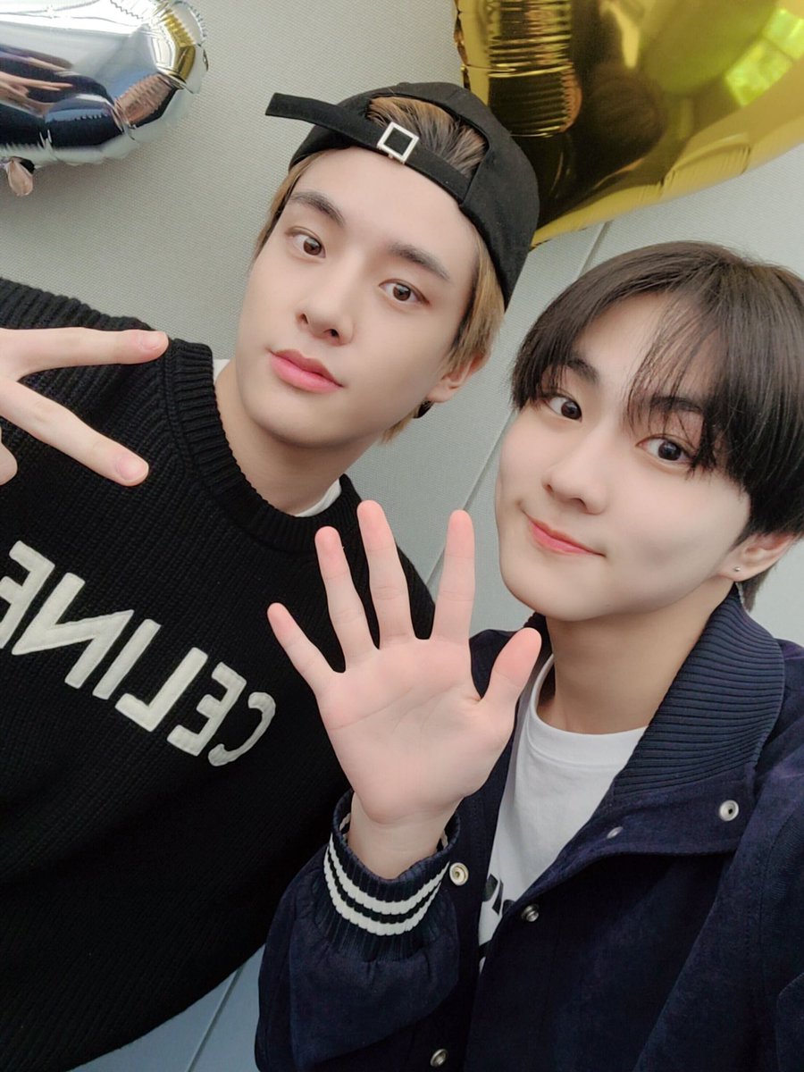 JAEYUNHSIM's tweet photo. Happy 500th day from Jake and Jungwon! Conveying my gratitude to dearest ENGENEs, thank you for all support and love you gave to us! We wil work harder in future, in order to continue our beautiful journey! 🐕‍🦺🐈 https://t.co/PVNWLbgoFR