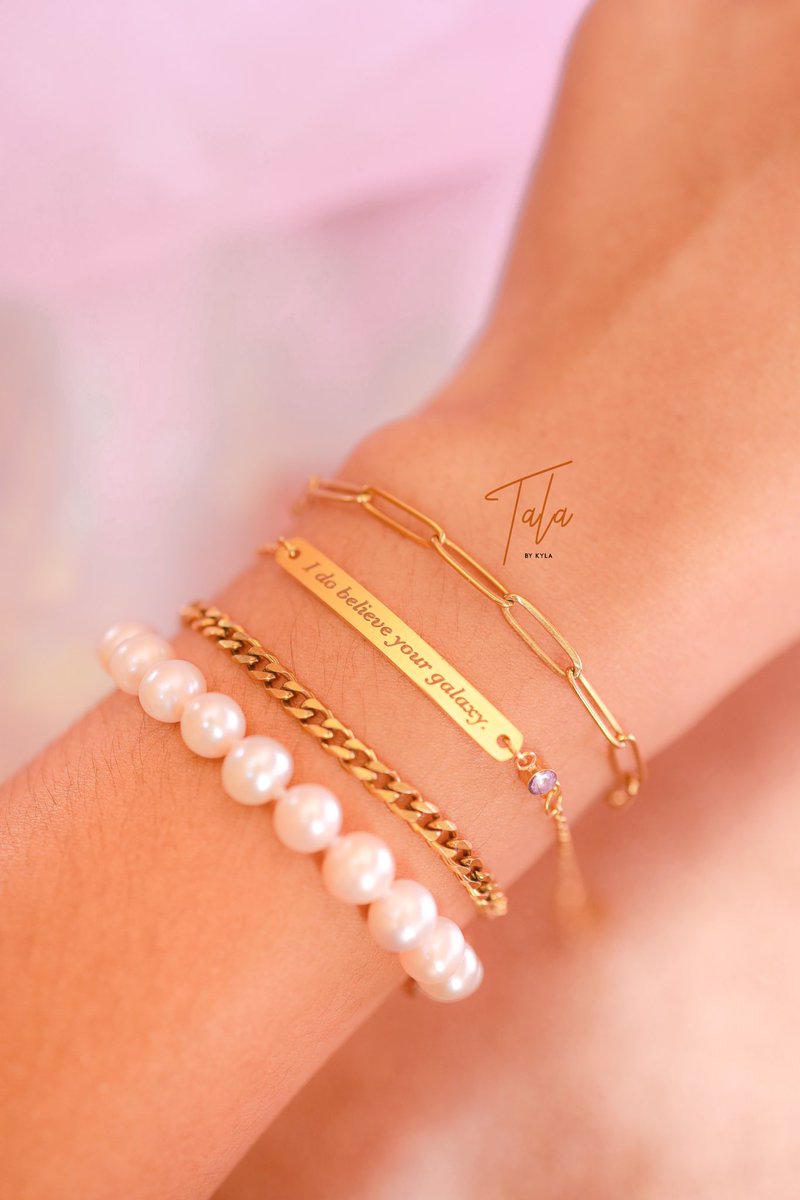 talabykyla's tweet photo. 💜 보라해! HAPPY BTS MONTH! 💜

Surprise your besties and get our newest ARMY Bracelets with 6 chain options LATER, 12MN, exclusively on Lazada 💕 

https://t.co/bxZ3QMZT8S https://t.co/Fms0egvMXQ
