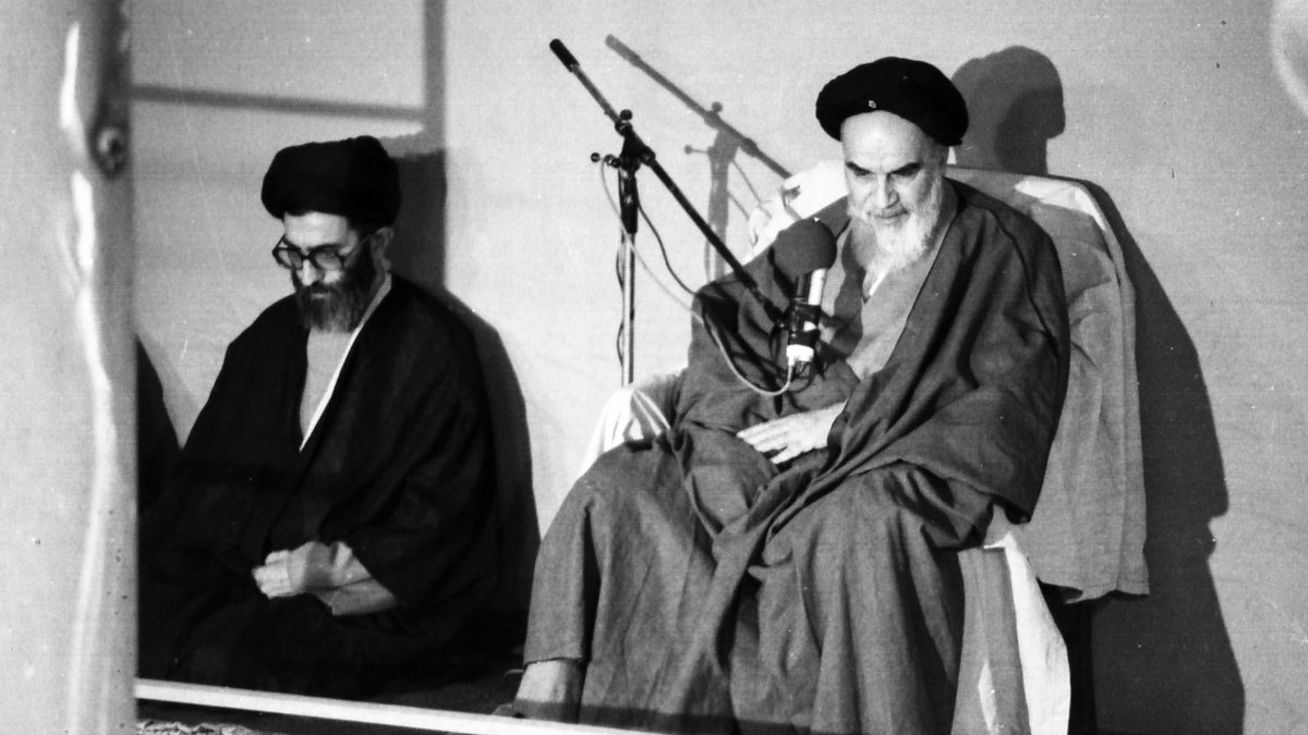 Mortazavi_org's tweet photo. سلام و صلوات خداوند به روح بلند بنیانگذار کبیر انقلاب حضرت #امام_خمینی (ره)، یاد آن پیر مراد را گرامی می داریم و با آرمان های امام و ولی امر مسلمین جهان تجدید میثاق می کنیم و برای ذخیره الهی و مراد جهان اسلام (مدظله العالی) طلب طول عُمر می نماییم.

#خامنه_ای_خمینی_دیگر_است https://t.co/WvDhbofUCv