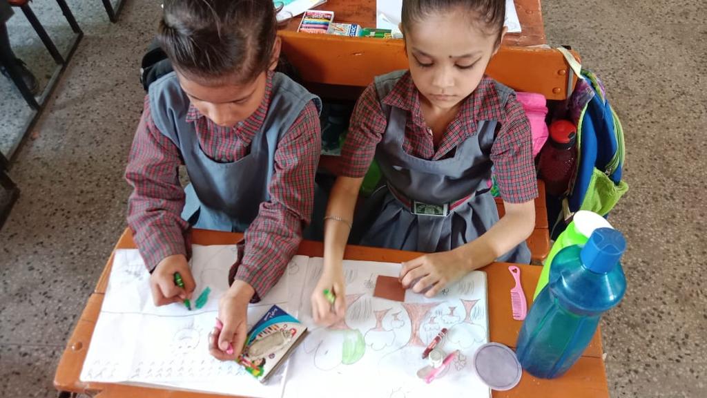 Municipal Corporation of Delhi (@mcd_delhi) on Twitter photo School kids of Shahadra South Zone stroked their creativity brush to paint their green world & also planted fruit bearing trees like Jamun, Mango, etc in schools on #WorldEnvironmentDay. 850 trees & 1250 shrubs planted.
#MCDCares
#OnlyOneEarth
<a href="/AshwaniKumar_92/">Ashwani Kumar</a>
<a href="/GyaneshBharti1/">Gyanesh Bharti</a> School kids of Shahadra South Zone stroked their creativity brush to paint their green world & also planted fruit bearing trees like Jamun, Mango, etc in schools on #WorldEnvironmentDay. 850 trees & 1250 shrubs planted.
#MCDCares
#OnlyOneEarth
<a href="/AshwaniKumar_92/">Ashwani Kumar</a>
<a href="/GyaneshBharti1/">Gyanesh Bharti</a>