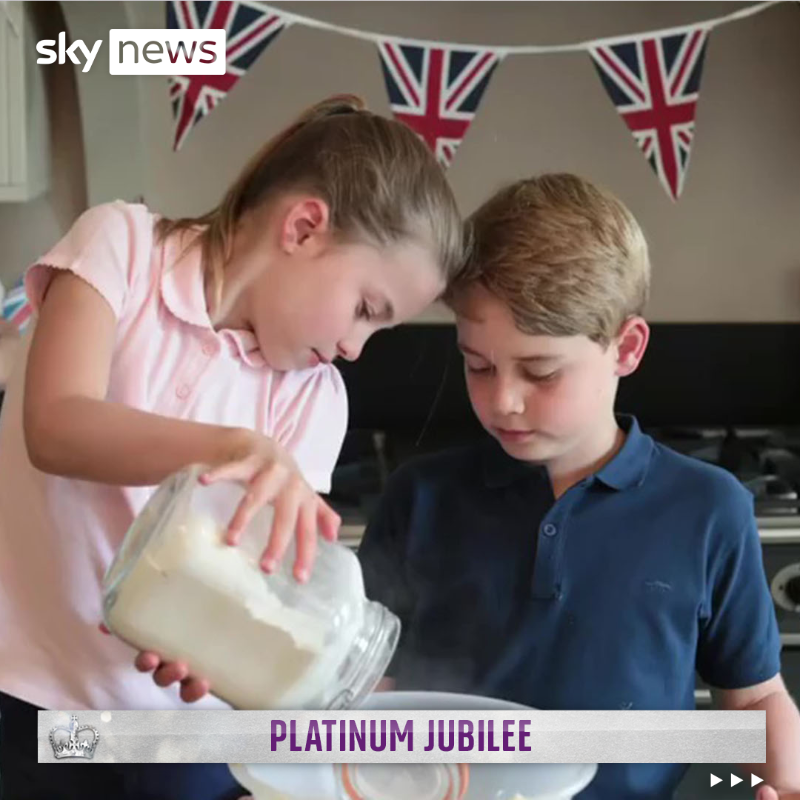 SkyNews's tweet photo. The Duke and Duchess of Cambridge have shared pictures of Prince George, Princess Charlotte and Prince Louis baking cakes for the #PlatinumJubilee

Thousands of people are hosting street parties across the country to mark the final day of celebrations.

https://t.co/MUkPeFF2MA
