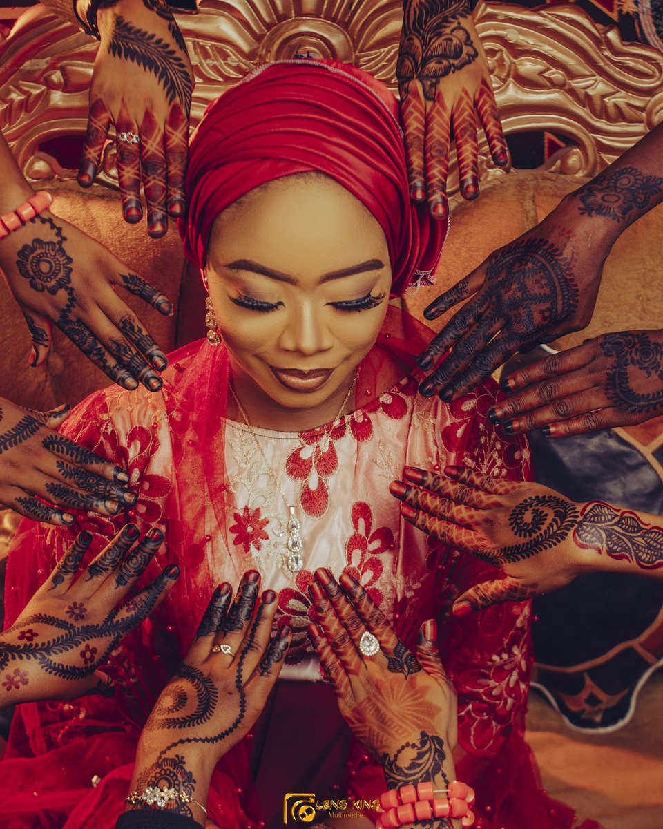 Lenskingmultim1's tweet photo. May the joy of your wedding be just the start of your incredible journey.

👰 #we #arewafamilyweddings #bellanaijaweddings #arewawedding #abujaweddin #northeast #weddinggown #toptags #weddinginspiration #bridalstyle #amazingdress #weddingmoments #nothern #fashiontwit #gown https://t.co/fS7ft7zJxI
