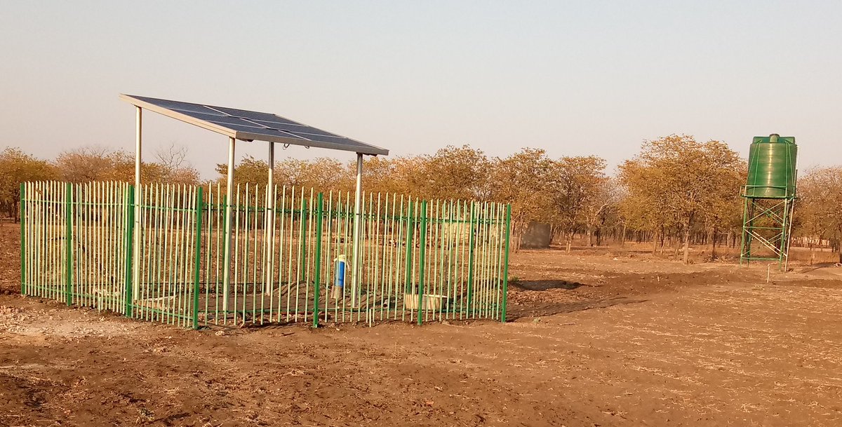 EngChidhobha's tweet photo. Dear friends, ndiko kubatawo kwemaoko angu uku, kuti mhuri idye. Zvibhorani zvenyu, fencing, irrigation yenyu, zvose zvingada welding services, ngatitaureyi. Please retweet. @hatiperi_wacho @terrymap1 @Yvie_Bae @penzura_wacho @Makomborerol @Yvonne_Maphosa  please retweet 🙏🙏 https://t.co/1XWksk79qP