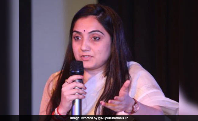 ImtiazMadmood's tweet photo. BJP suspends spokespersons Nupur Sharma, and Naveen Jindal over Mohammed's marriage comments because Saudis didn't like it.

Hindus are fucking cowards to surrender to invaders for a thousand years and it continues. Nothing changed. https://t.co/Kbl7S5FS0h
