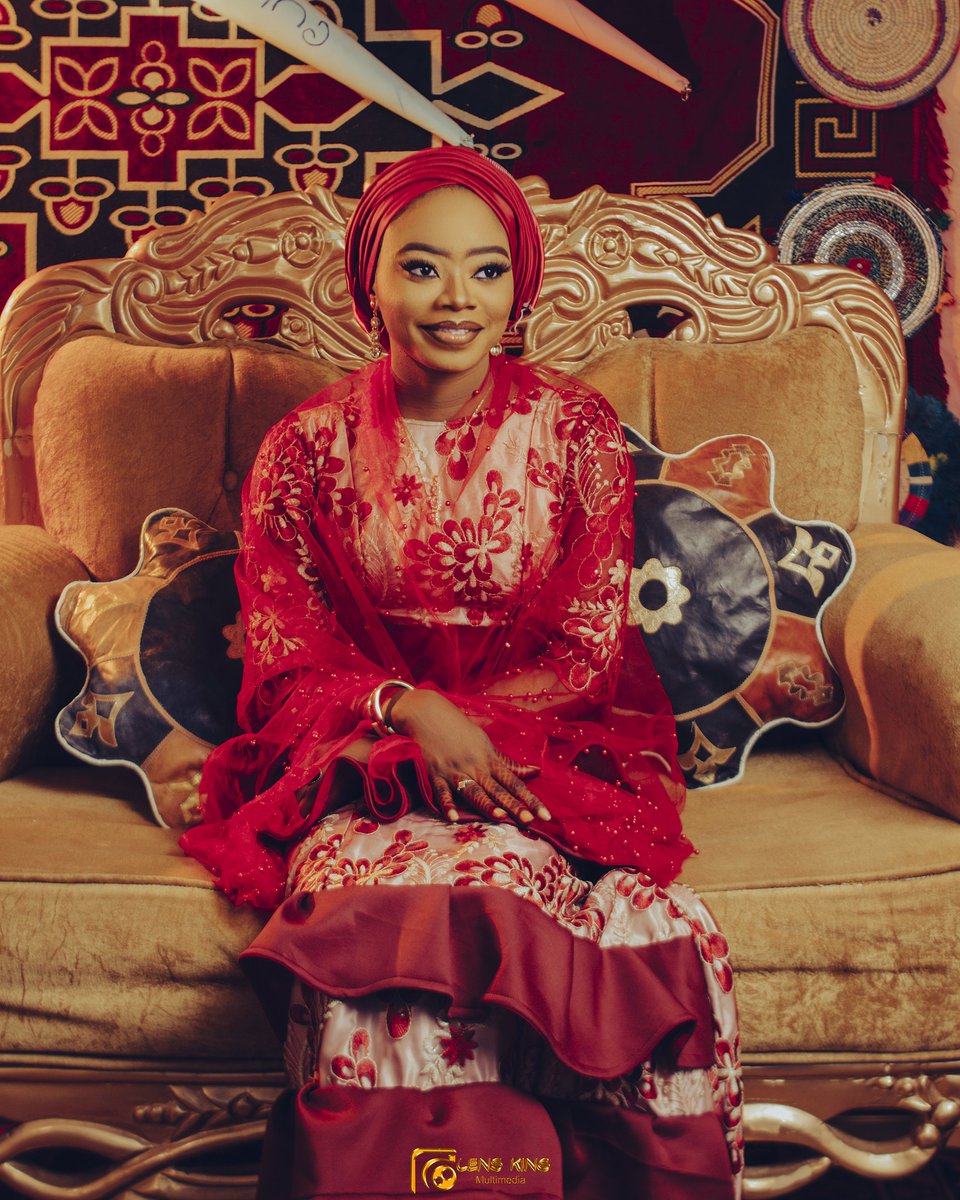 Lenskingmultim1's tweet photo. May the joy of your wedding be just the start of your incredible journey.

👰 #we #arewafamilyweddings #bellanaijaweddings #arewaweddings #abujawedding #northeast #weddinggown #toptags #weddinginspiration #bridalstyle #amazingdress #weddingmoments #nothern #fashiongram #gown https://t.co/RYJSgwb1sE