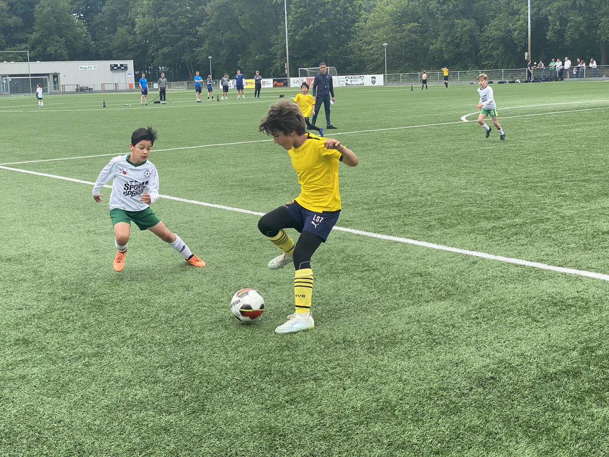 footballtours's tweet photo. We are at RBC Roosendaal for the North Brabant Cup and the teams from @JPLStokeRTC & @OxfordshireRTCs are completing group matches this morning before the play offs and finals this afternoon @JPLRTC #isl #footballtour #jplrtc #juniorpremierleague #hollandtour https://t.co/BvSlSMMzis