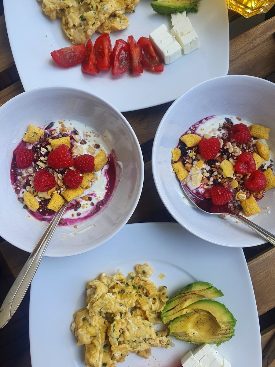 bre_and1's tweet photo. Pfingst-Brunch #instashit https://t.co/GI5aZd6isI