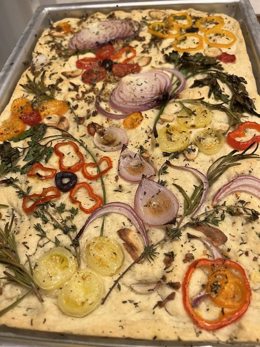 Watch Evelyn Claire's leaked NSFW photo on TwXstars