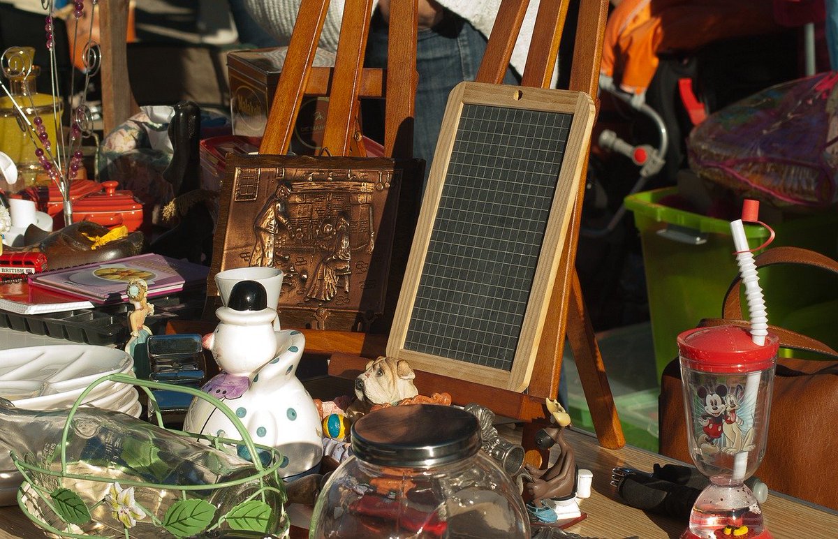 TourismeRT78's tweet photo. [BROCANTES] 

Ce dimanche, venez profiter de nombreuses brocantes à Rambouillet Territoires !
Les villes d’Ablis, #Auffargis, #Rambouillet, #Bonnelles (Le Barn) et #Hermeray vous accueillent. 

https://t.co/JB0UDppRTi https://t.co/a6uHWY6qcD