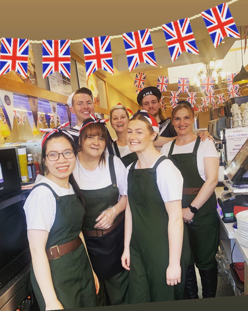 Merrie England tweet media