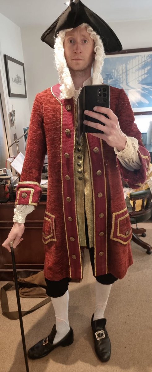 Today’s the day! Mr Handel is waiting to meet you (a younger, more svelte version than we are used to seeing 😉). Join us at Millennium Square, Bristol at 12.30pm for massed rendition of Hallelujah! chorus. Apparently it won’t rain ☔️ so no excuse! Please 🙏🏾 RT. #JubileeWeekend