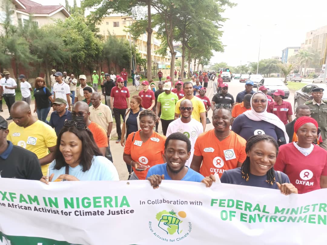 VincentAhonsi's tweet photo. One #Earth together we can protect it.

#WorldEnvironmentDay #EarthDay #environmentday2022 https://t.co/ehlCv5KANu