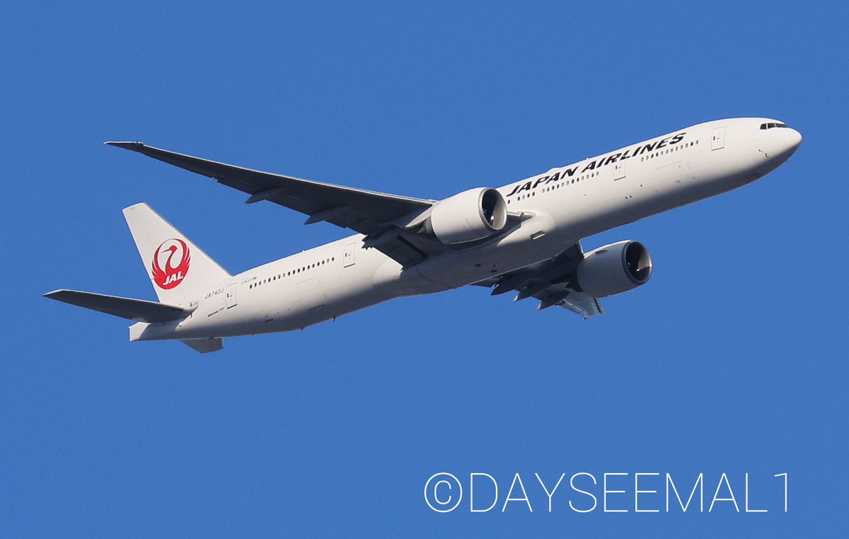 DAYSEEMAL1's tweet photo. A Japan Airlines Bowing 777-300ER JA740J landing in Tokyo International Airport.
2021/8/10
#JA740J
#JL5 (JFK→HND) https://t.co/mvsRcF2KRp