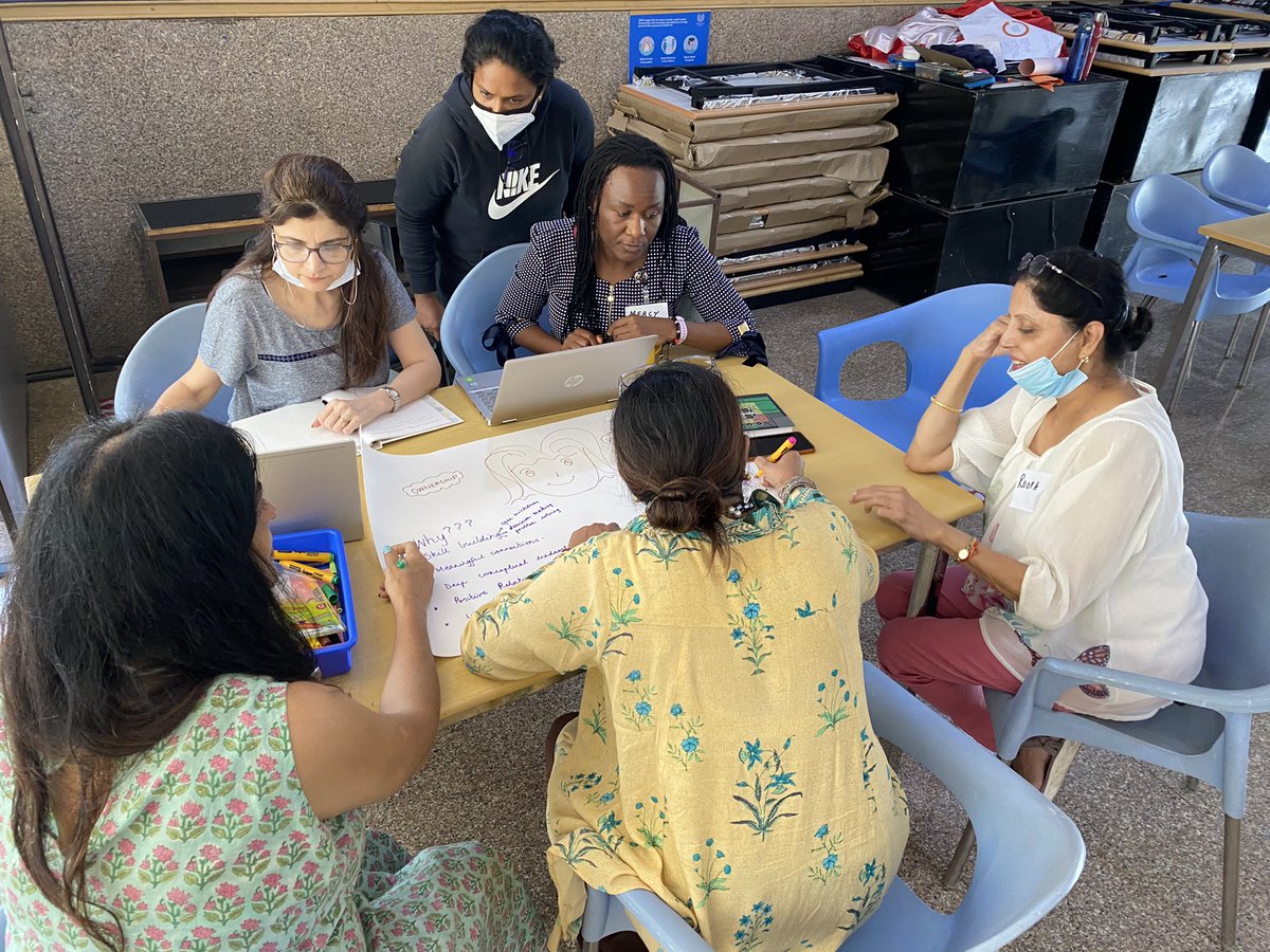 vimi_santos's tweet photo. This is how we roll! #MPYPH at DAIS with @ferzandik …Day 2 and loving the enthusiasm for #PYP #IBPYP @ibpyp https://t.co/hYkNTyM11e