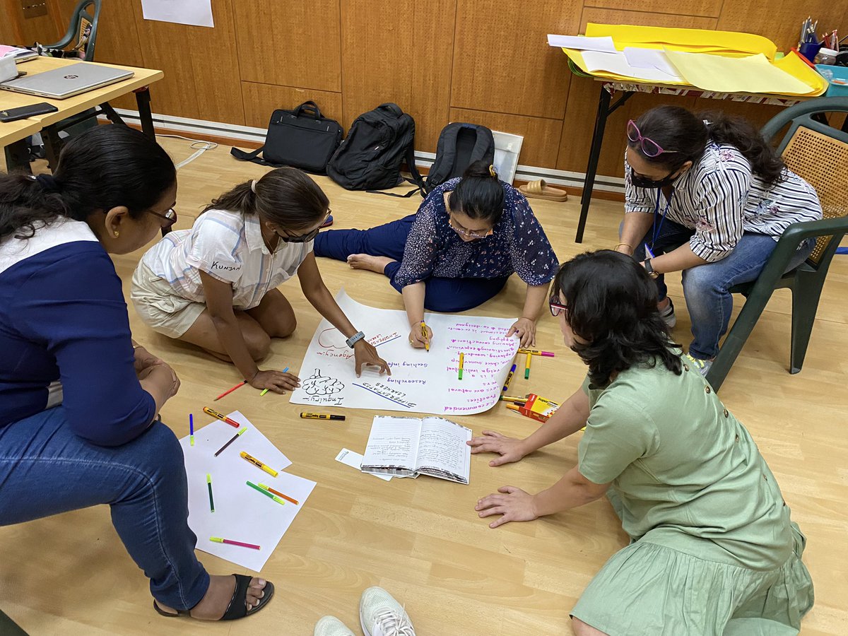 vimi_santos's tweet photo. This is how we roll! #MPYPH at DAIS with @ferzandik …Day 2 and loving the enthusiasm for #PYP #IBPYP @ibpyp https://t.co/hYkNTyM11e