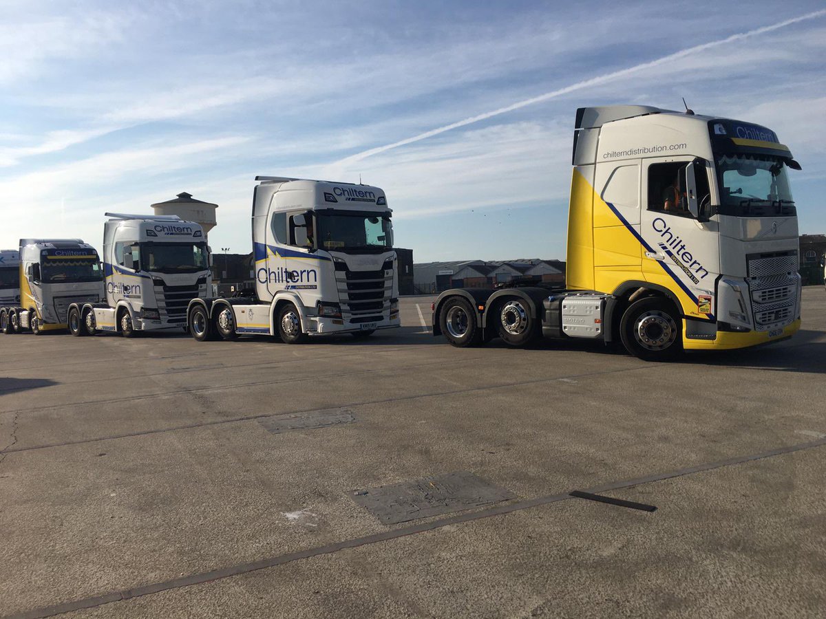 ChilternDist's tweet image. We hope that you are all having a good Jubilee weekend. As it draws to an end.. our fleet is preparing for another busy week ahead. 
Keep the pictures coming in please. 📸📸

#chilterndistributionltd #queensjubilee #keepontrucking #volvotrucks #scaniatrucks #mercedestrucks