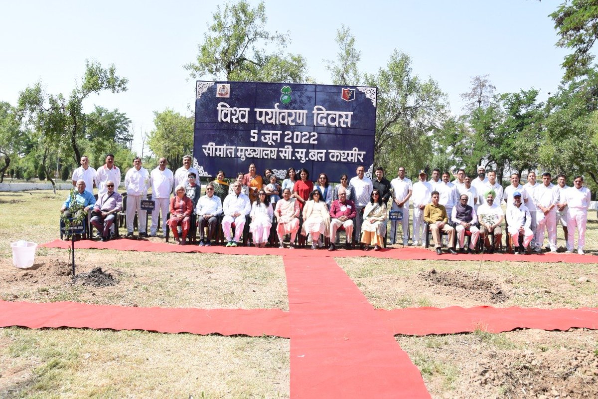 “Celebrate Biodiversity”, recreating depleted Ecosystem is the need of the day to save future generations. Today <a href="/BSF_Kashmir/">BSF Kashmir</a> planted fruit orchard &amp; various saplings, on #WorldEnvironmentDay2022, Sh M L Kumawat, IPS, Ex-DG BSF &amp; Sh Vijay Raman, IPS, Ex-IG BSF also participated.