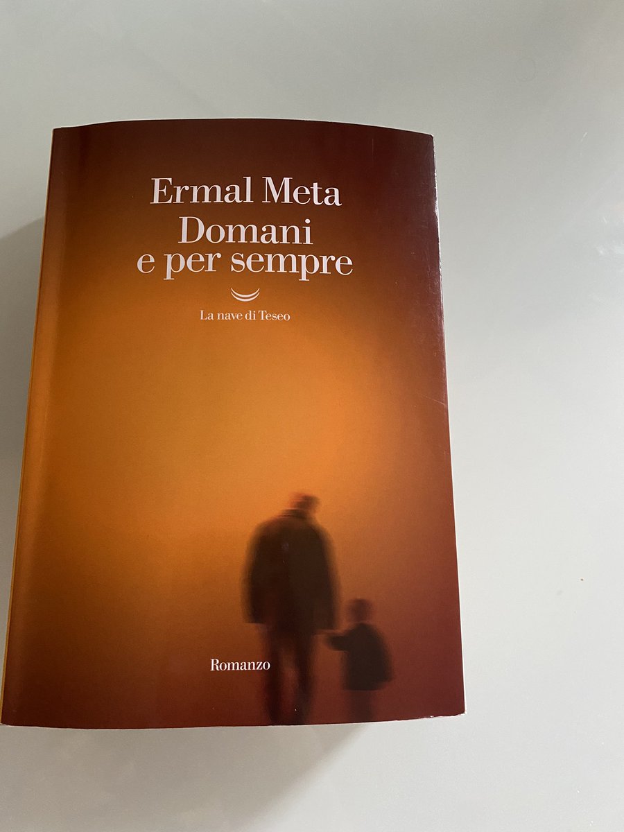 AntoFra83's tweet image. Inizia col botto 💣 💥 la rassegna #Paroledautore quest’anno ad #Albignasego. Primo illustre ospite è @MetaErmal che presenta il suo primo romanzo “Domani e per sempre” edito da @lanavediteseoed Un artista emozionante una serata memorabile 😍♥️🤩🥰🔝
