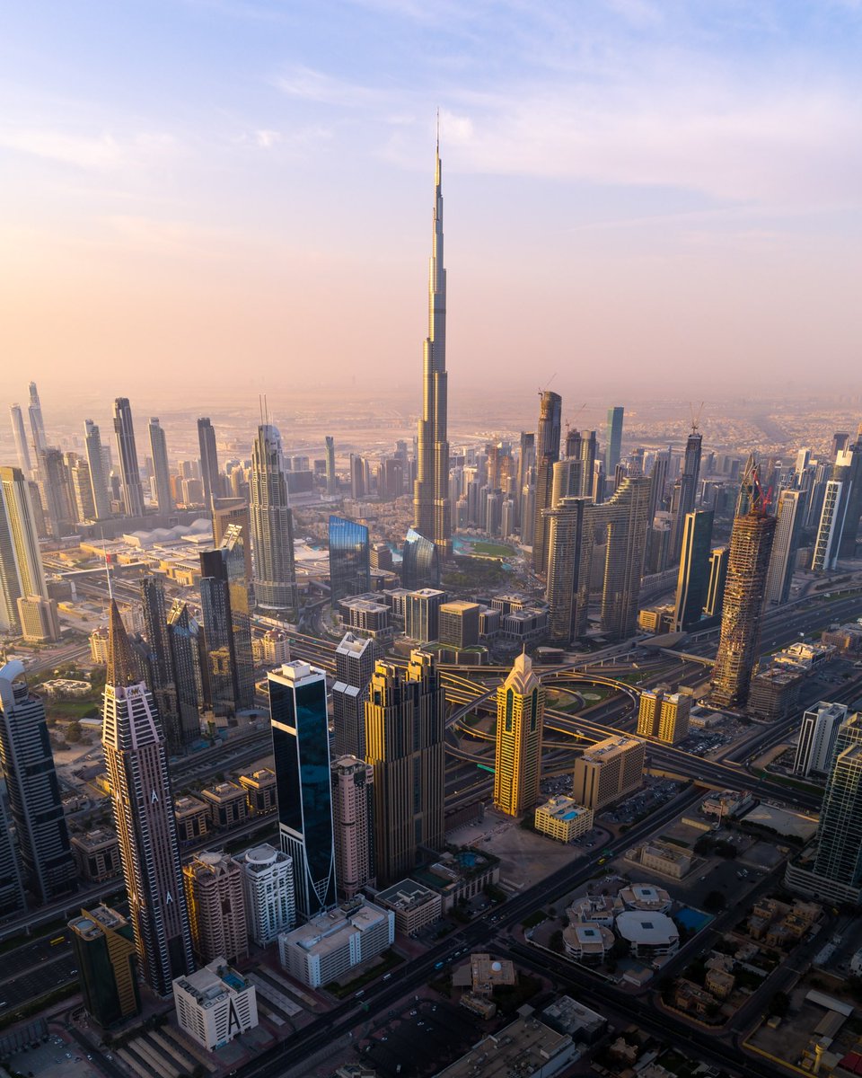 HugoHealy's tweet image. Gm fam! I’m just taking in the Sunday sunrise views! Please show me some sunrise shots below 👇🏼 RT all! I hope your having a fabulous weekend! #nft #nftart