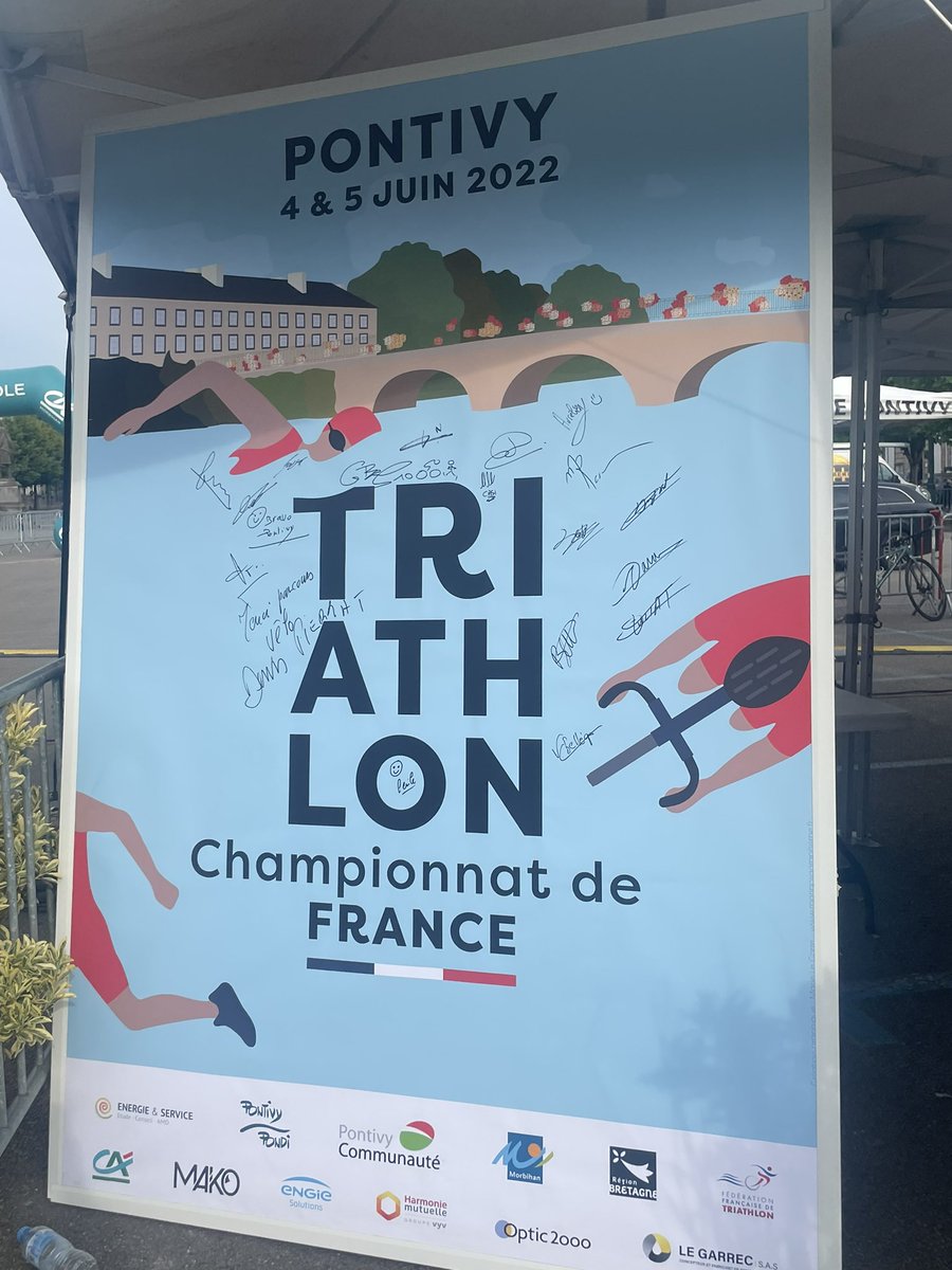 Pontivy,  Encore un week-end sportif ! 1 500 athlètes, 5000 spectateurs aux championnats de France de triathlon Bravo aux organisateurs du <a href="/PontivyTria/">Pontivy Triathlon</a> et @VillePontivy #4juin #5juin
