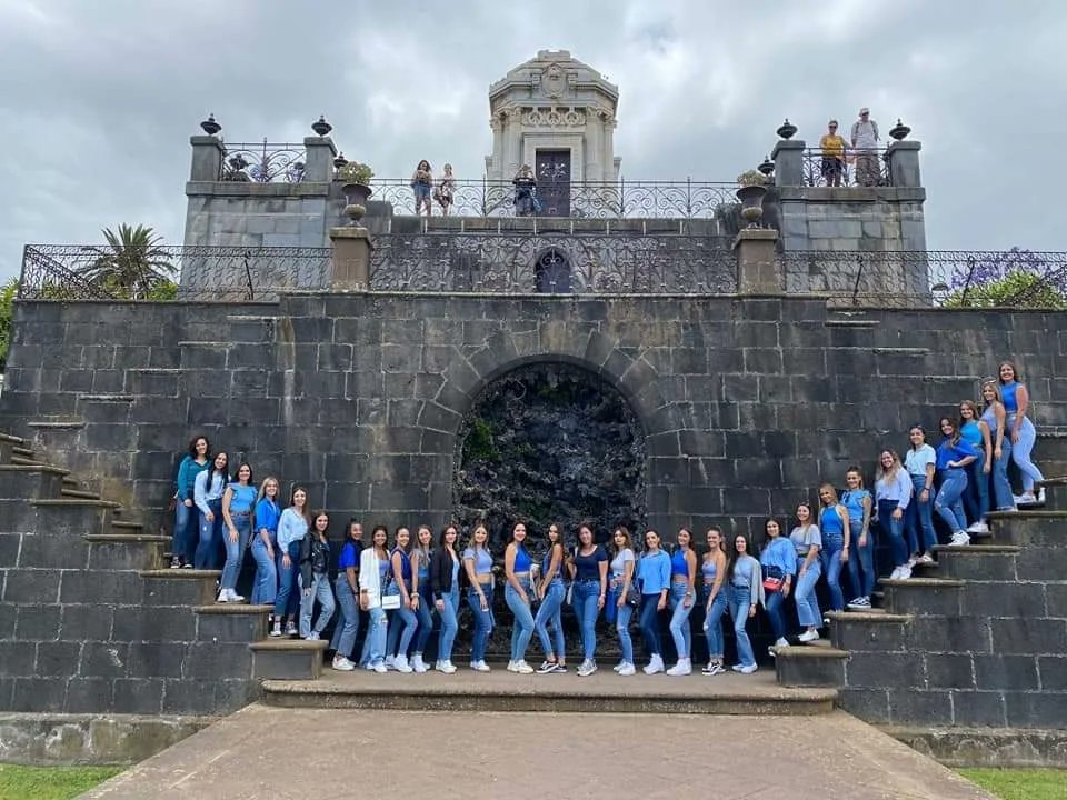 Visit_LaOrotava's tweet photo. 🌺 Ruta guiada en el Conjunto Histórico de La Orotava, de las Candidatas a Reina y Damas de Honor de las Fiestas Patronales 2022 @Visit_LaOrotava

🔝Una jornada de convivencia para disfrutar de todos los atractivos de nuestra Villa. https://t.co/xfkkc2TgMQ