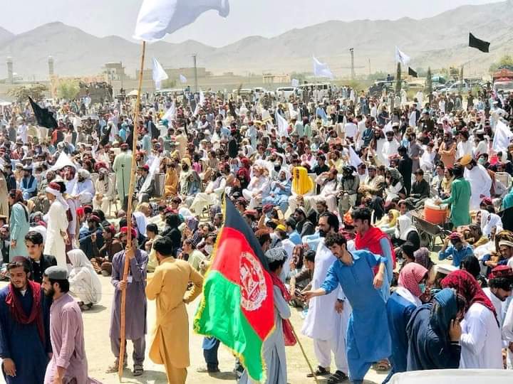 kabulljn's tweet photo. د پشتون ژغورنې غورځنګ جلسه په واڼه کې دوام لري
#PashtunLongMarch2WANA https://t.co/ZkgF1Nvyvu