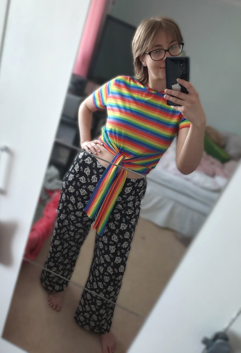 rinimitsu_'s tweet photo. 🌈 https://t.co/IfZfHugUBj