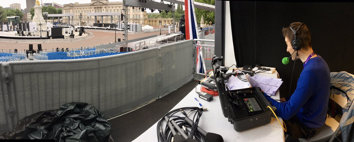 BBCJamesA's tweet photo. I’ve had an amazing 4 days in London covering the #PlatinumJubilee for BBC Local Radio. Can’t wait to see the bear of the moment - Paddington himself - in the big pageant this afternoon! https://t.co/0K9qUvxpdH