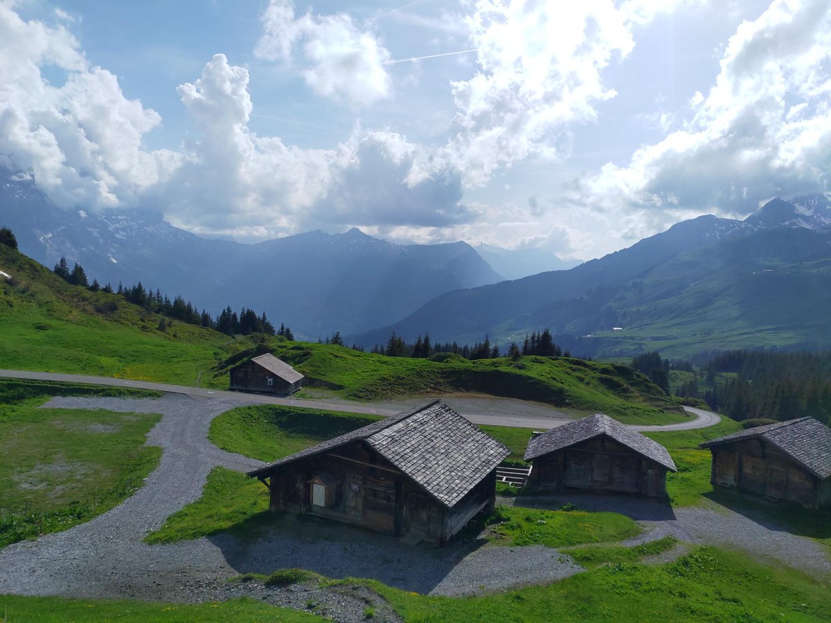 lexruee's tweet photo. Grosse Scheidegg. #MyCanyon #myswitzerland #nature #berneroberland #Switzerland #canyonaeroad #cycling #grossescheidegg #grindelwald https://t.co/puryDB7j6D