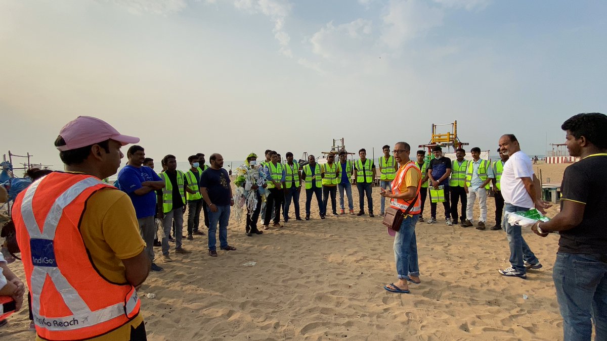 IndiGo6E's tweet photo. Who doesn’t love a beach day? Especially when it’s for a good cause. 

IndiGoReach organised a beach clean-up drive in Chennai’s Thiruvanmiyur Beach with 35+ members of the 6E family. We were able to free the beach from almost 95 kg of trash. #OnlyOneEarth #WorldEnvironmentDay https://t.co/3WfnGCKrmw