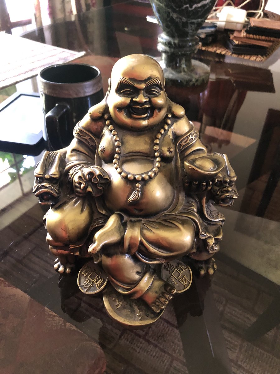 NyamburaGobela's tweet photo. Someone gifted me a smiling Buddha, RT for good luck https://t.co/Dli34G1Zm9