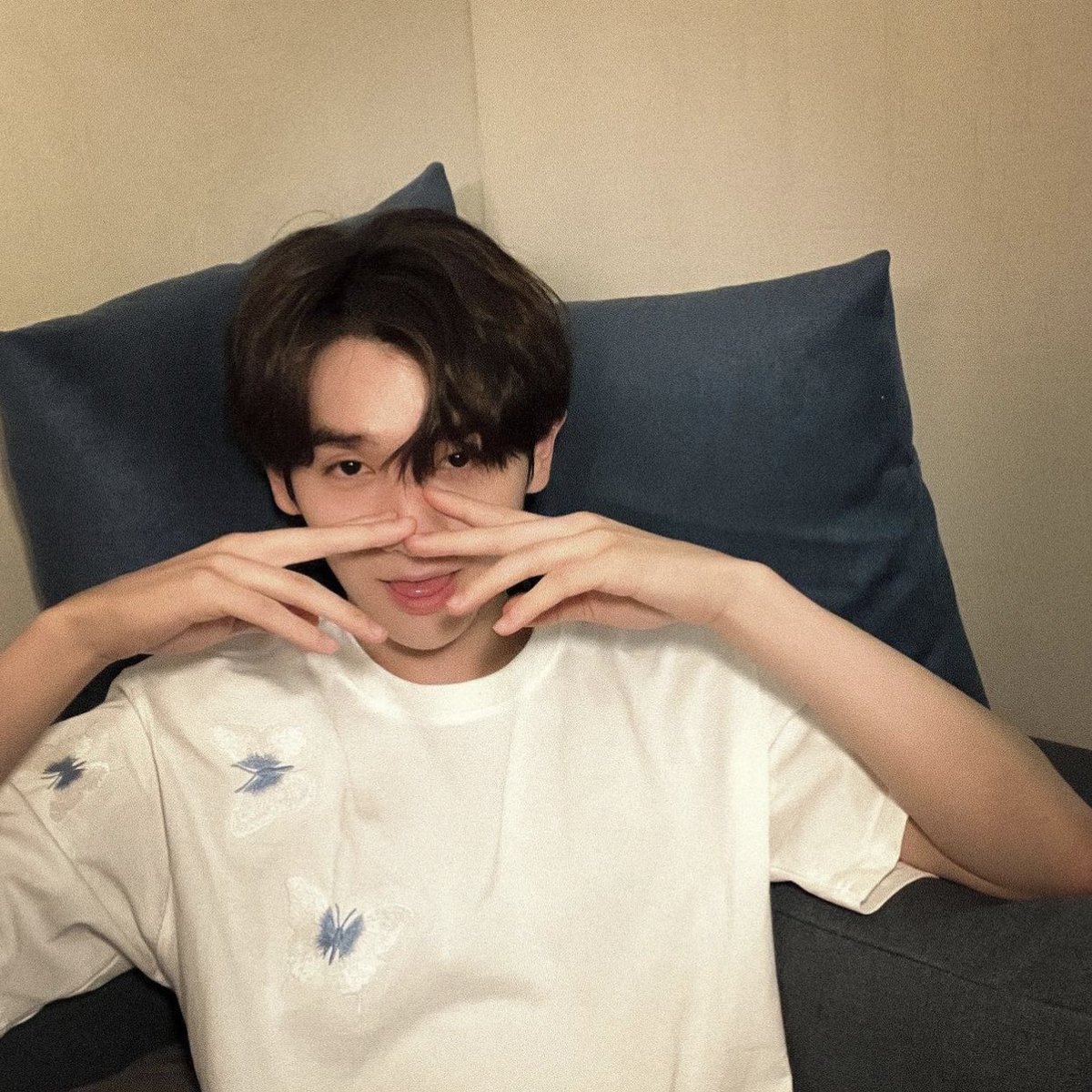 ถึงจะมีคนที่อยู่บนโลกเป็นล้าน แต่ก็มีแค่เธอคนเดียวที่อยู่ในใจเท่านั้น 🤪🤍🤍