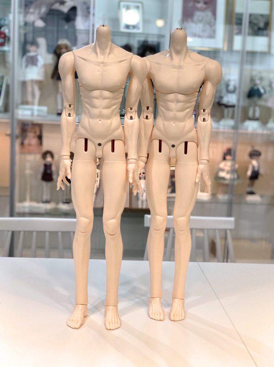 PIPOSDOLL's tweet photo. 비오는 일요일.새타입명을 아직 정하지 못해서;발매될 SD75사이즈 스킨색은 노멀/미백입니다. 기존 피포스 스킨색이 아닌 타사들과 호환될수 있도록 조색을 다시했답니다. 서프 행사장에 오시면 색상비교하실수 있답니다.#피포스 #pipos #piposdoll #sd75 #abjd #bjddoll #bjddolls #bjdsd #muscledoll https://t.co/ANRlQlklVd