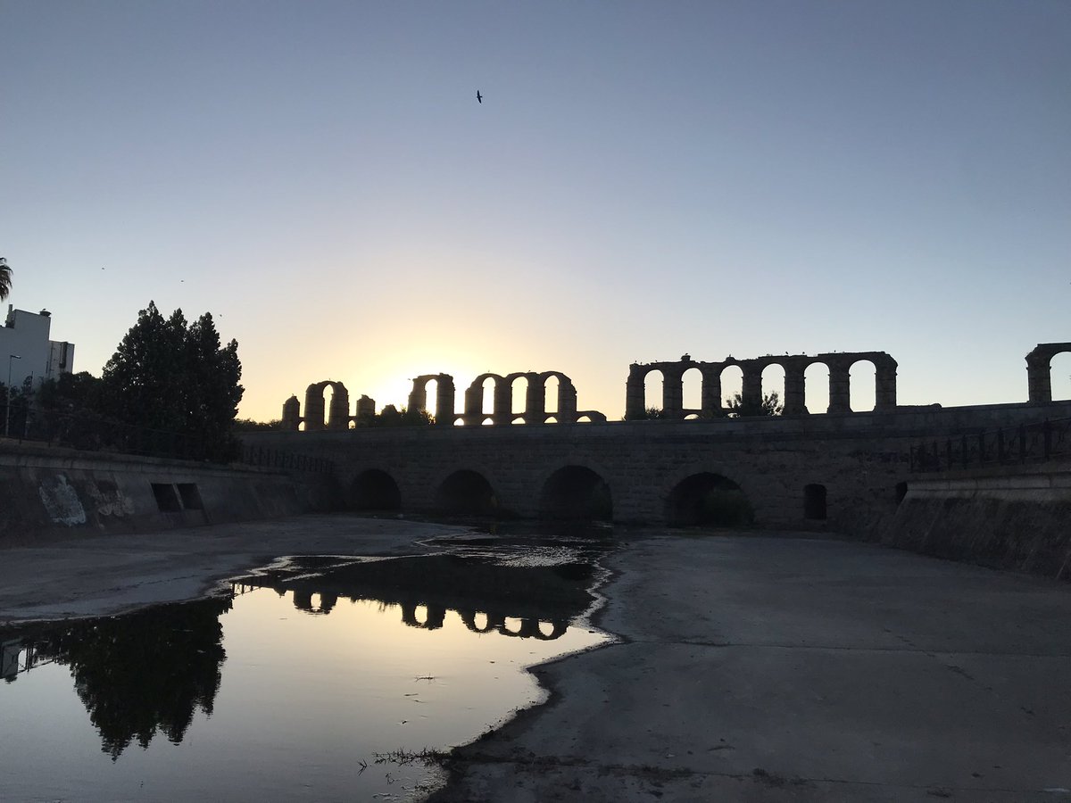 kano78's tweet photo. Buen día para darse una vueltecita por Mérida en globo,menudas vistas tiene que tener la ciudad desde ahí arriba @ayto_merida @Turismo_Merida_ @Merida_Al_Dia @jacobpetrus_tve @carlos_benito @slaplana_tve @abarniol_tve @agomezmeteo_tve @tiempobrasero  @pblanco66 @JuanPedro_SR https://t.co/9zFC0eiNe4
