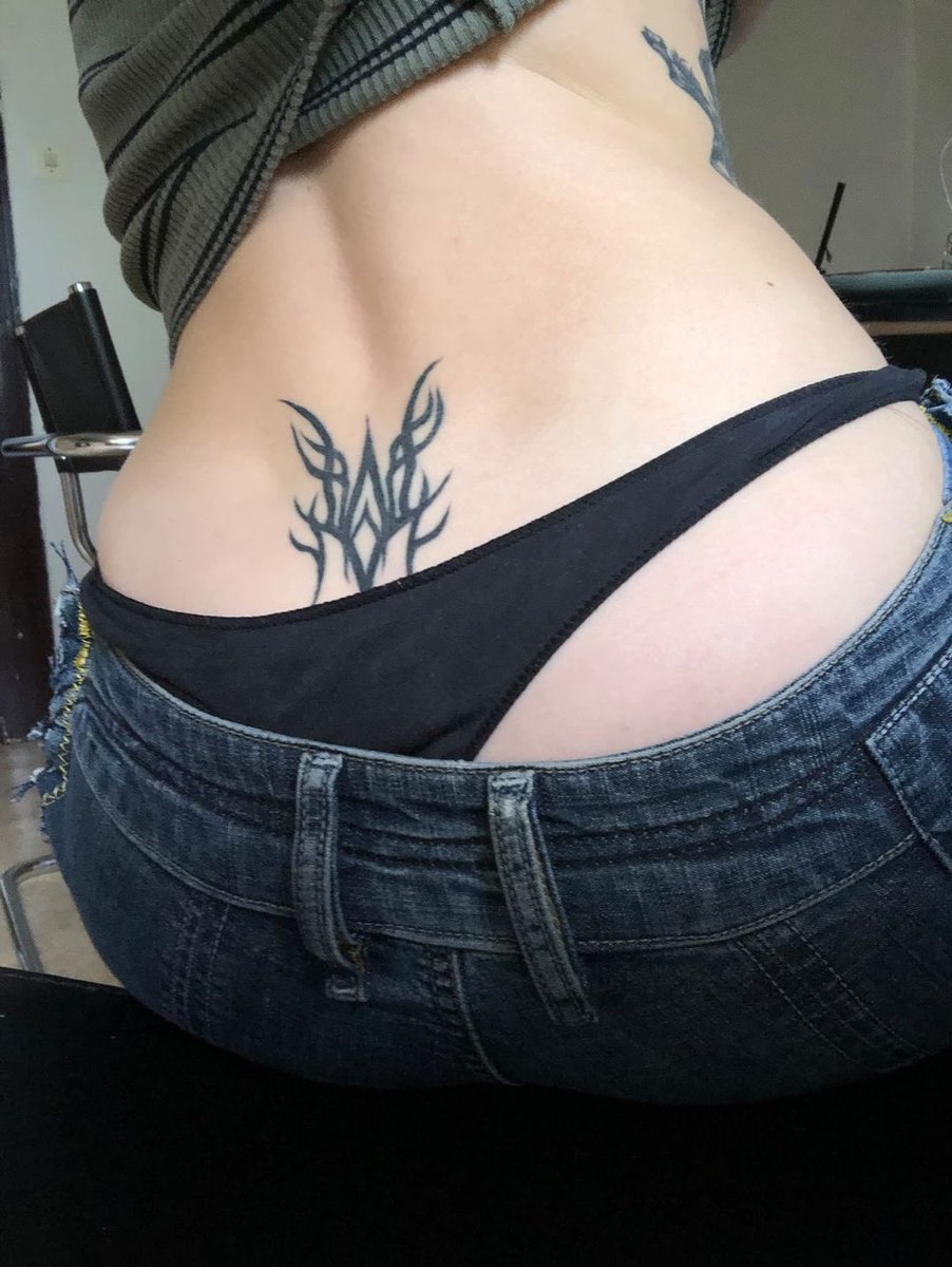 GM #NFTCommumity 
Every day more and more tattoos with my trident sketch
You can get it too🔱

#tattoo #tattoart #Ukraineart #NFTartist #nftart #ukrainetatto 
#tattoodesign #SaveUkraine