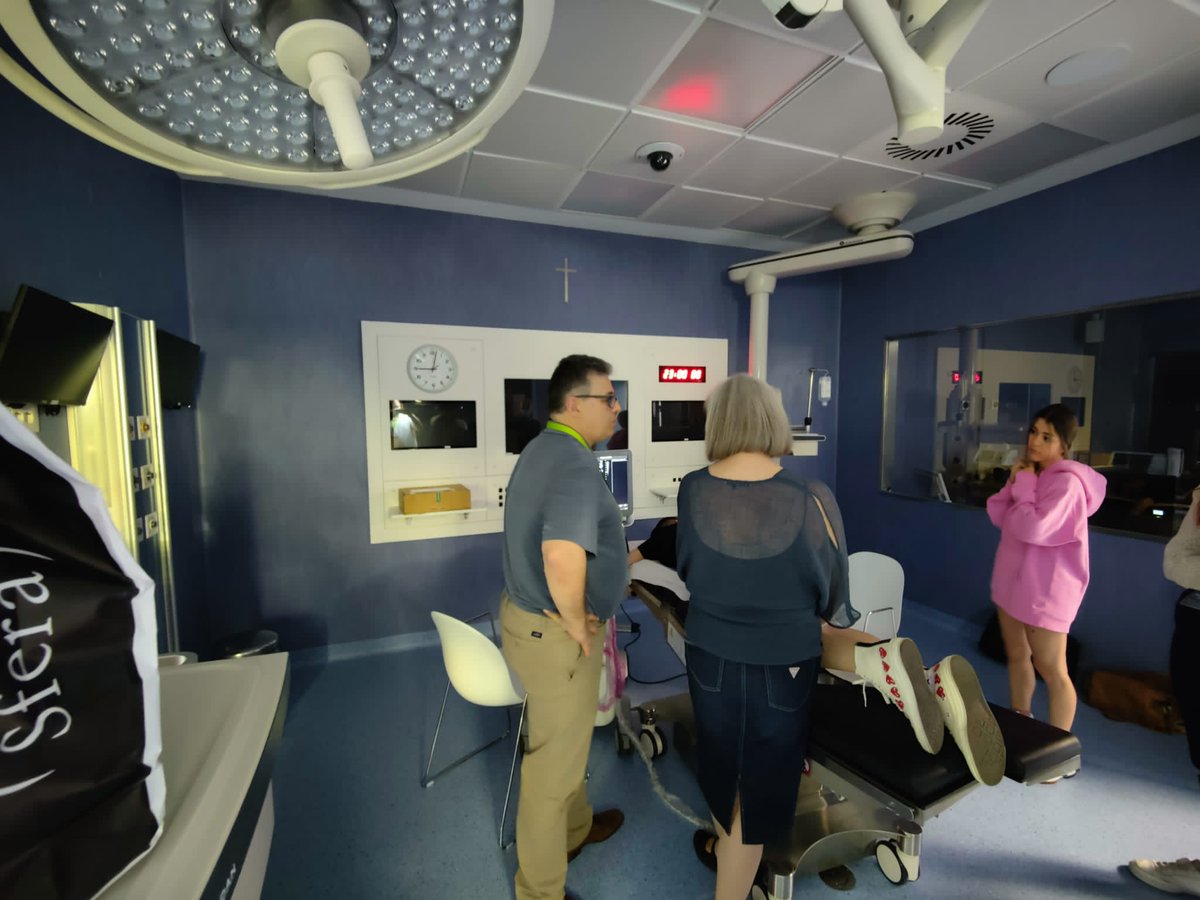 CMSemecor's tweet photo. Hoy os compartimos más imágenes de las Jornadas internacionales de ecografía, en las cuales el Dr. Nabor participó como director y monitor. Acudieron al evento más de 160 médicos de todas las especialidades. | #formacioncontinuada https://t.co/LBtvpx09BJ