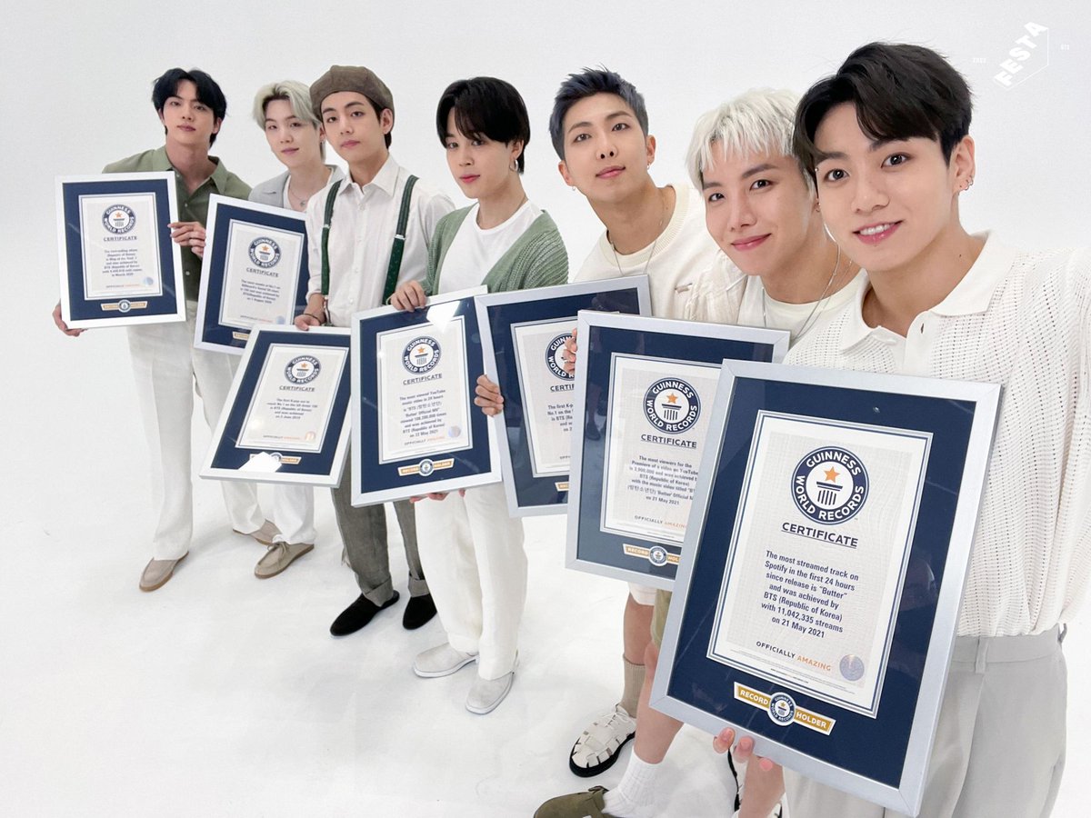 bbtigerbeartae's tweet photo. KINGTAN SONYEONDAN! I am always proyd of you all!

ARMY FIGHT FOR YET TO COME

#BTS_Proof will be released on June 10th with #YetToCome as the title track. Can't wait to hear another masterpiece from the kings #BTS. @BTS_twt https://t.co/nUOw01wOGL