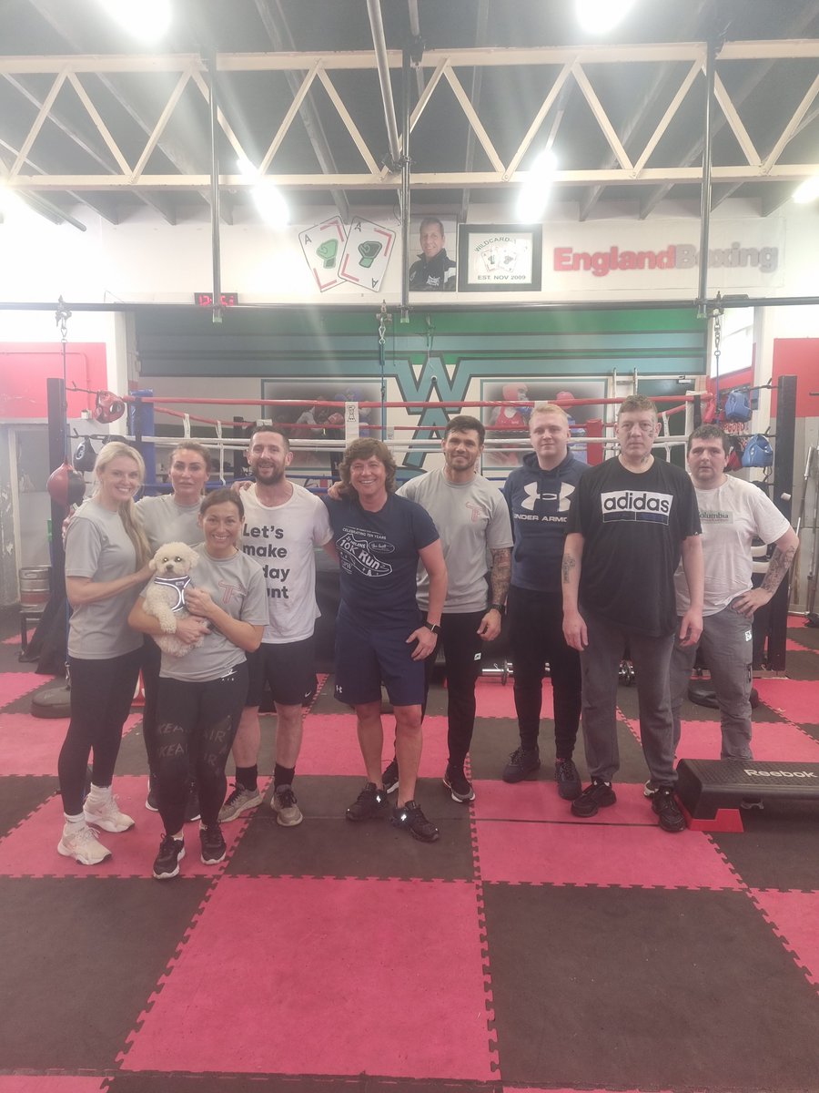 MartinMurrayBox's tweet photo. The @ThinkFASTAcad 'Boxing and Brew' is still on tomorrow at @ParrSports and is on every Monday at 11am.
It's free and everyone is welcome.
Please pass this message on to anyone you think will benefit from it #ThinkFastAcademy #FindingASolutionTogether ❤ https://t.co/o0a3wUYLXb