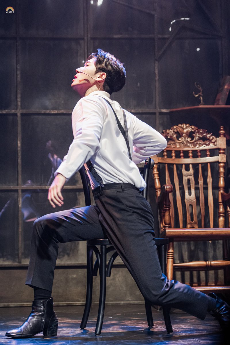 4ever0_PIC's tweet photo. 220522 스톤 더 스톤
스페셜 커튼콜 아모로사멘떼
#이진혁 마이클 https://t.co/cKqYpULPew